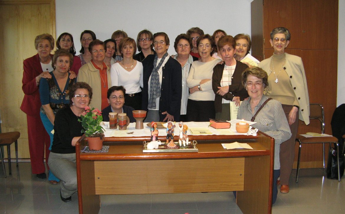 fOTO grupo con Inés Laso