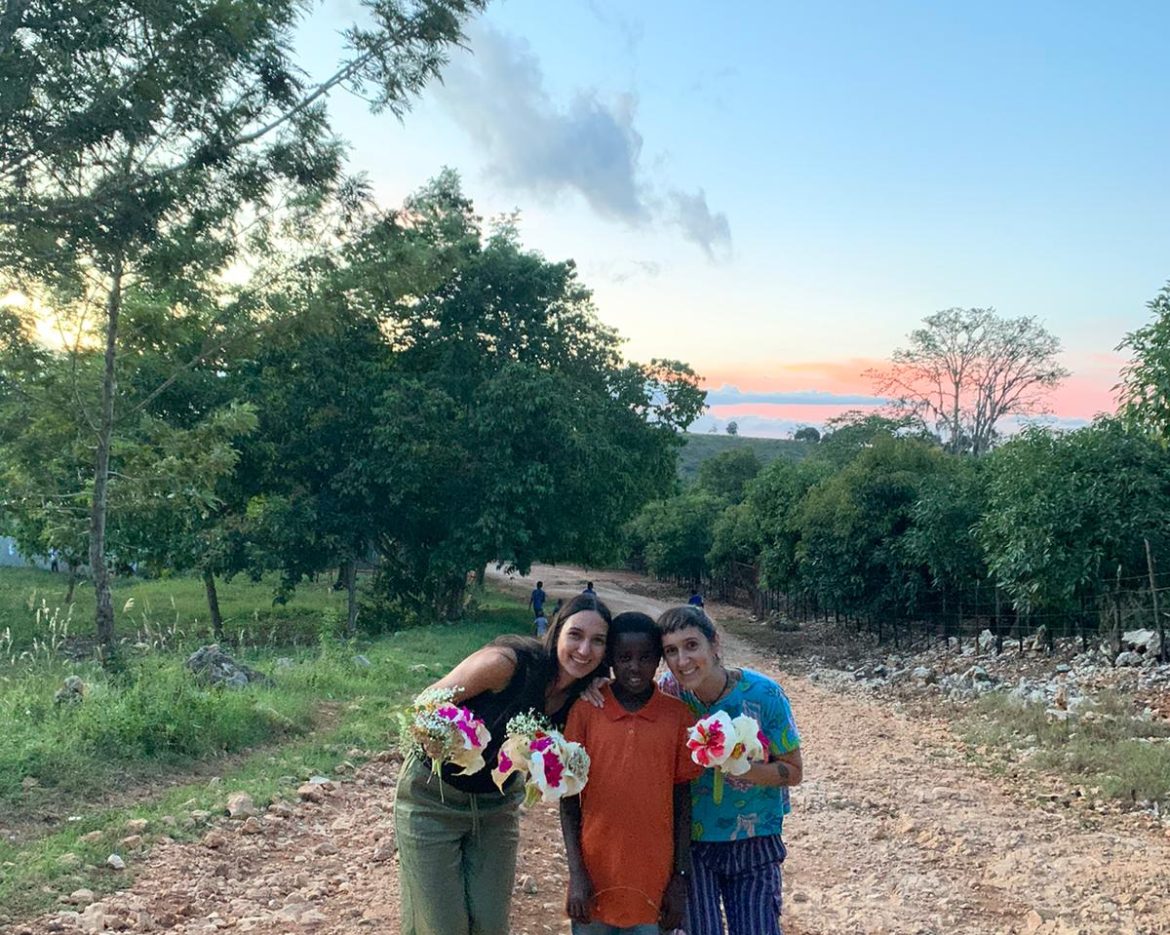 2025-07-19 Sara y Marina – El Valle – RD (2)