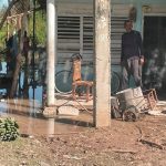¿Qué impacto tiene la formación de líderes comunitarios en la sostenibilidad de los proyectos?